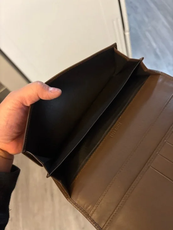 Gucci Beige and Brown Signature GG Continental Wallet in excellent condition - Picture 6 of 8